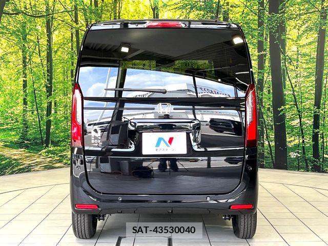 Honda N BOX 2025-11 8074787-14