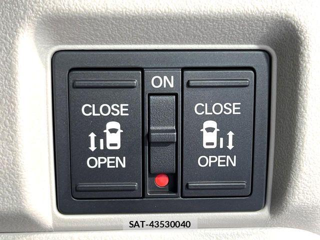 Honda N BOX 2025-11 8074787-2