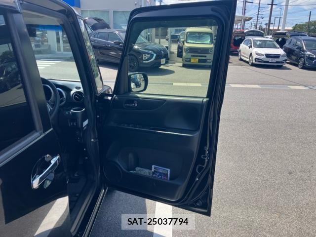 Honda N BOX 2015-11 8074835-10