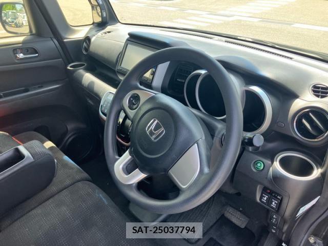 Honda N BOX 2015-11 8074835-11