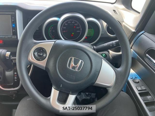 Honda N BOX 2015-11 8074835-15