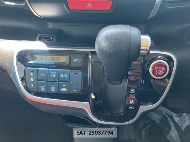 Honda N BOX 2015-11 8074835-16
