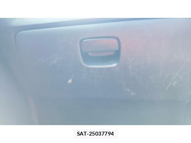 Honda N BOX 2015-11 8074835-25
