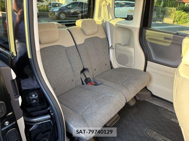 Honda N BOX 2017-11 8074820-17