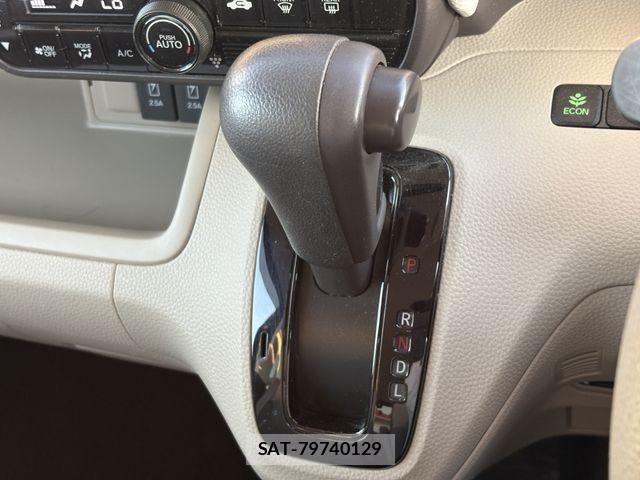 Honda N BOX 2017-11 8074820-26