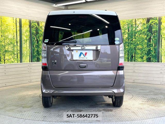 Honda N BOX 2014-04 8074826-14