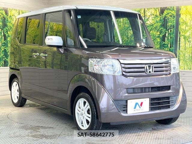 Honda N BOX 2014-04 8074826-15