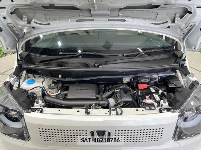 Honda N BOX 2024-12 8074764-17