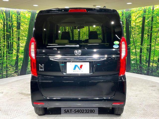 Honda N BOX 2017-12 8074824-14