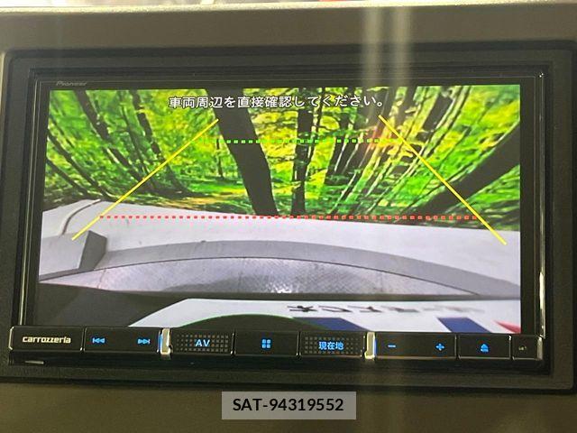 Honda N BOX 2023-12 8074795-2