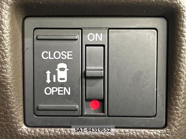 Honda N BOX 2023-12 8074795-3