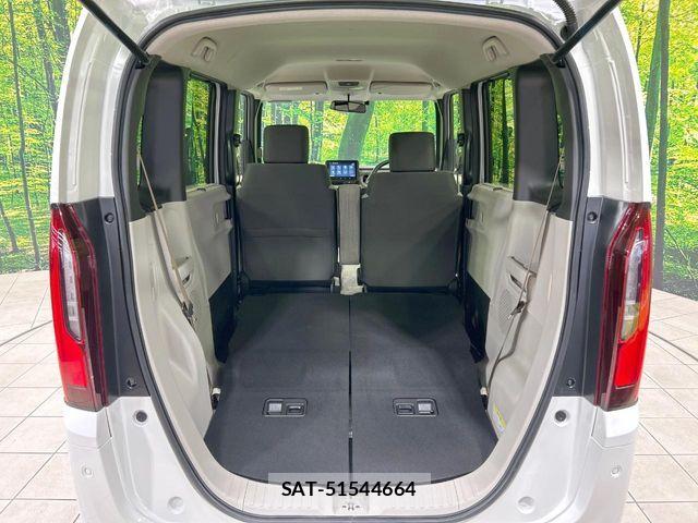 Honda N BOX 2024-01 8074776-9