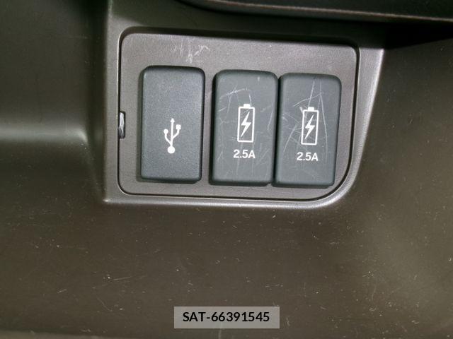 Honda N BOX 2023-07 8074799-15