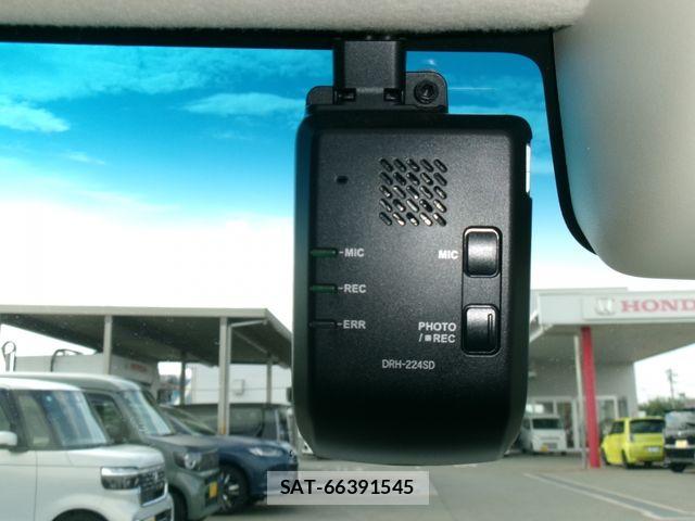 Honda N BOX 2023-07 8074799-16