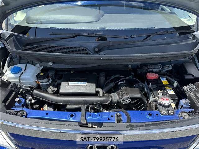 Honda N BOX 2019-08 8074819-17
