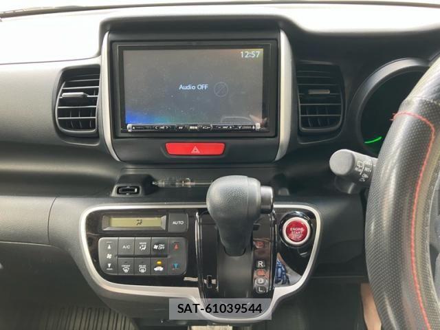 Honda N BOX 2016-05 8074839-16