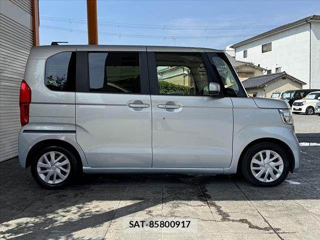 Honda N BOX 2018-01 8074814-10