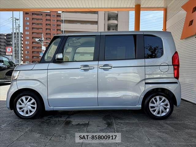 Honda N BOX 2018-01 8074814-11