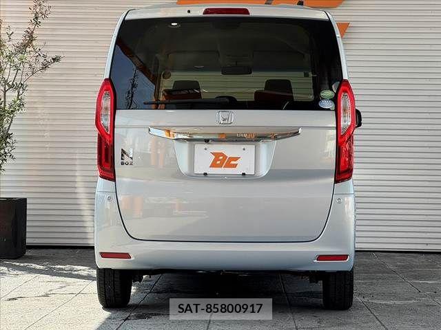 Honda N BOX 2018-01 8074814-13