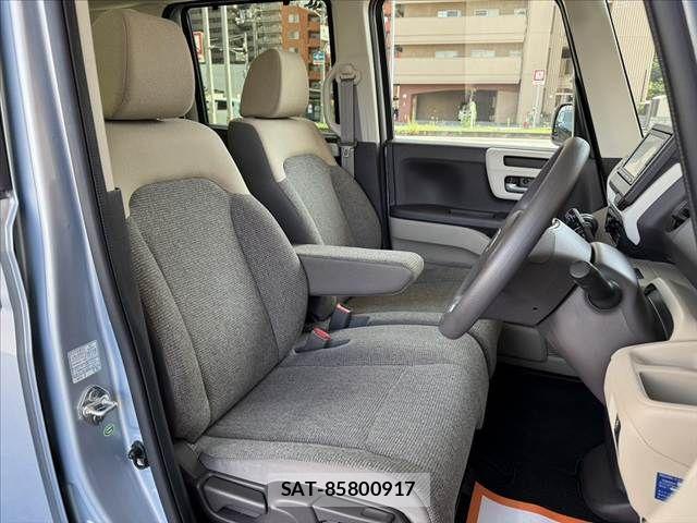 Honda N BOX 2018-01 8074814-15