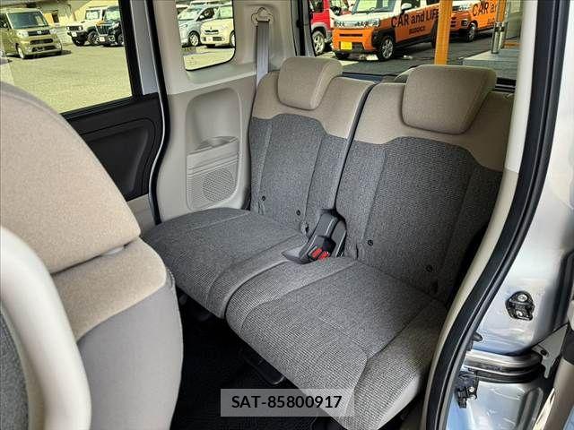 Honda N BOX 2018-01 8074814-18
