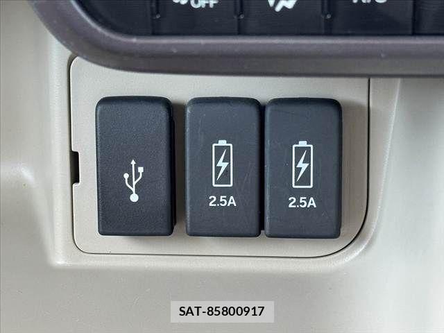 Honda N BOX 2018-01 8074814-27