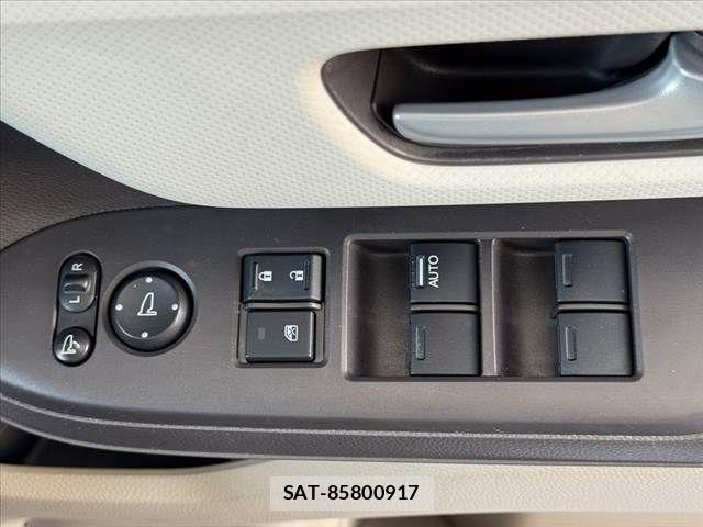 Honda N BOX 2018-01 8074814-29