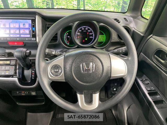 Honda N BOX 2016-03 8074812-10