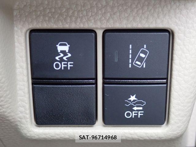 Honda N BOX 2019-03 8074809-11