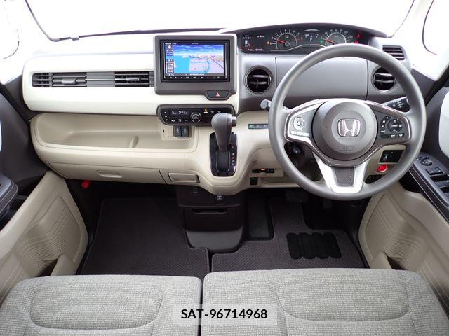 Honda N BOX 2019-03 8074809-1