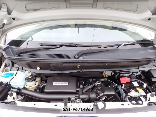 Honda N BOX 2019-03 8074809-3