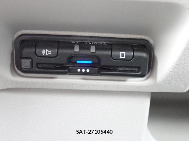 Honda N BOX 2024-03 8074761-17