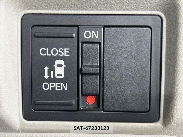Honda N BOX 2024-11 8074794-4