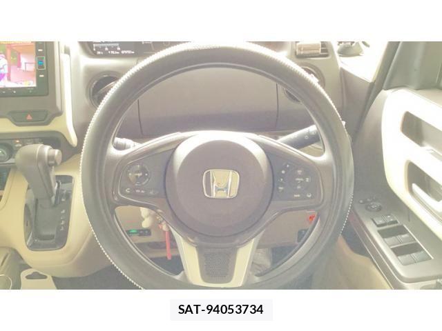 Honda N BOX 2018-04 8074836-12