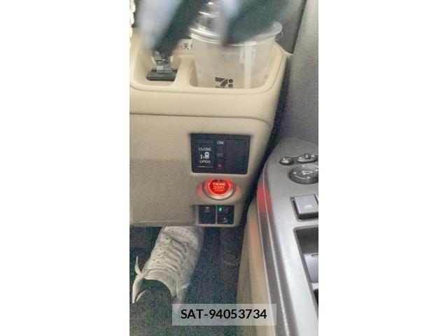 Honda N BOX 2018-04 8074836-13