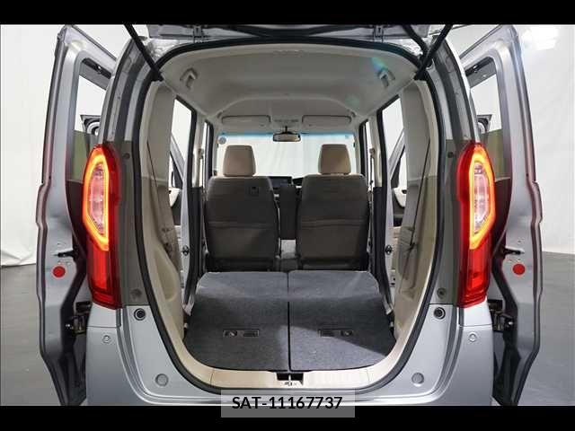 Honda N BOX 2019-10 8074805-18