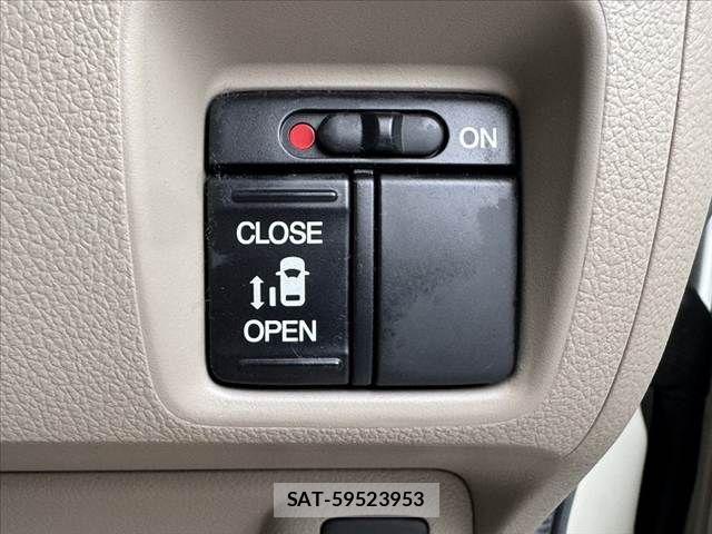 Honda N BOX 2014-06 8074829-25