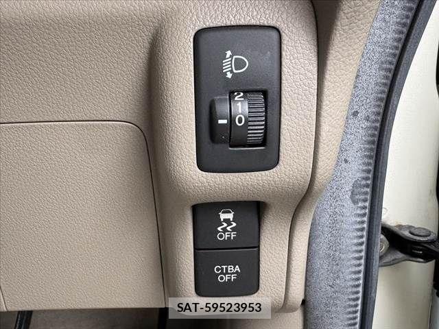 Honda N BOX 2014-06 8074829-26