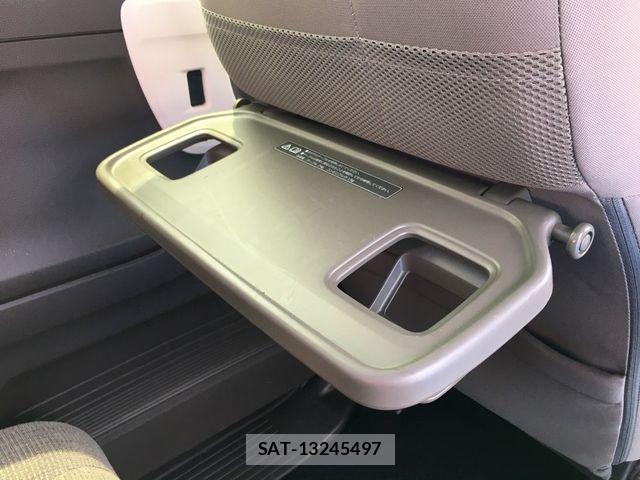 Honda N BOX 2022-06 8074818-28