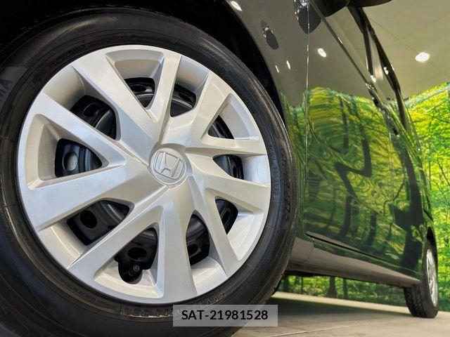 Honda N BOX 2025-08 8074784-12