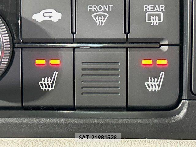 Honda N BOX 2025-08 8074784-6