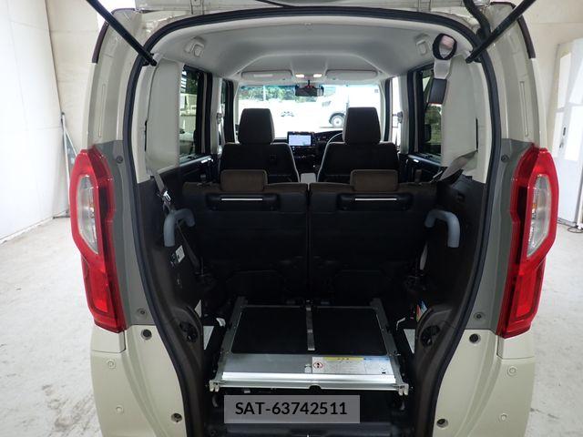 Honda N BOX 2021-07 8074759-23