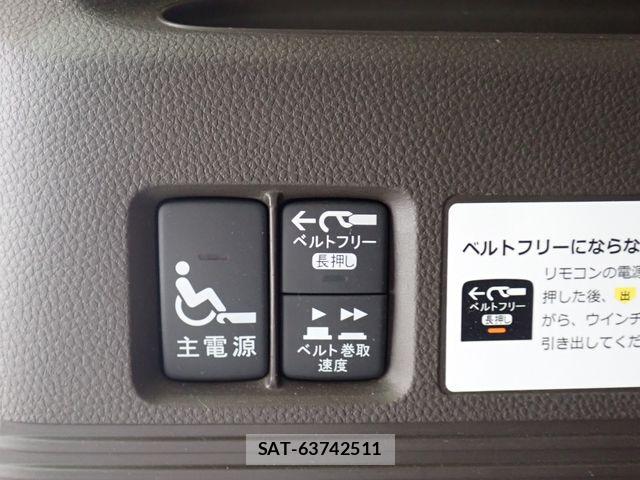 Honda N BOX 2021-07 8074759-24