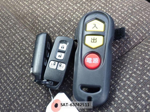 Honda N BOX 2021-07 8074759-29