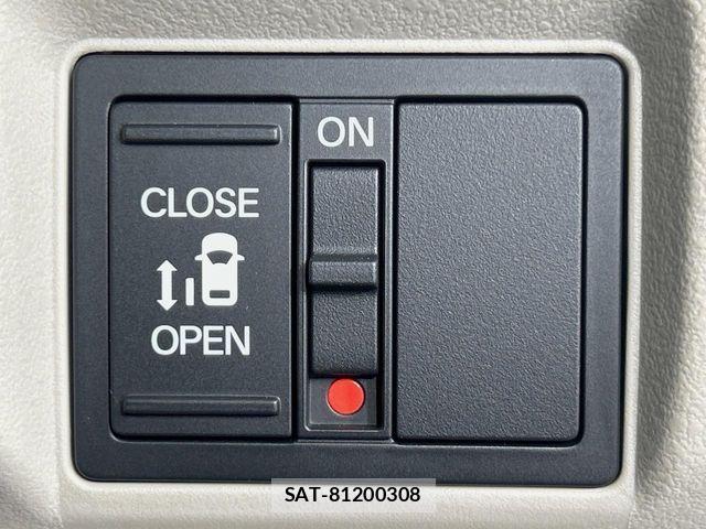 Honda N BOX 2025-08 8074777-3