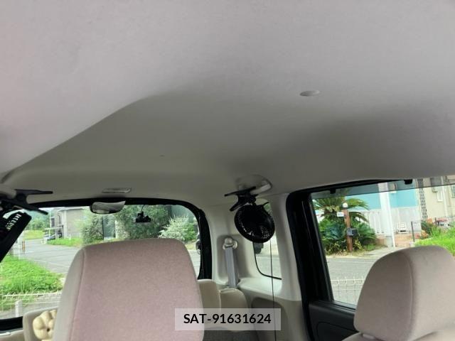 Honda N BOX 2019-03 8074840-15