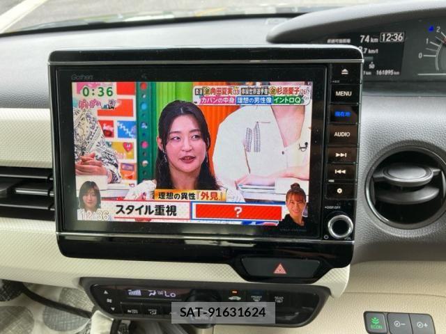 Honda N BOX 2019-03 8074840-16