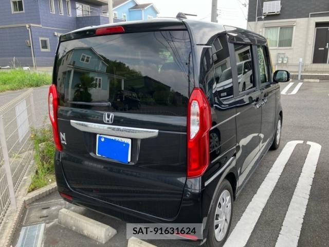 Honda N BOX 2019-03 8074840-1