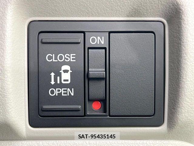 Honda N BOX 2026-06 8074765-3