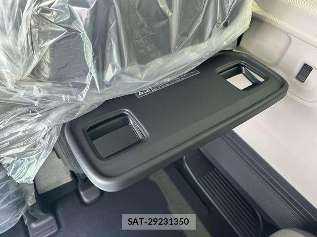 Honda N BOX 2026-05 8100633-7